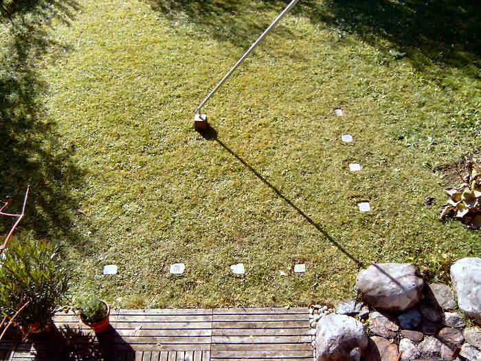 Boden-Sonnenuhr in Josefstal (12 Grad &ouml;stlicher L&auml;nge